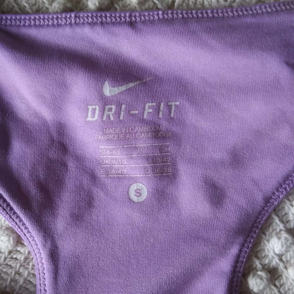 Nike dri fit workout tennis tank - Picture 4 of 7